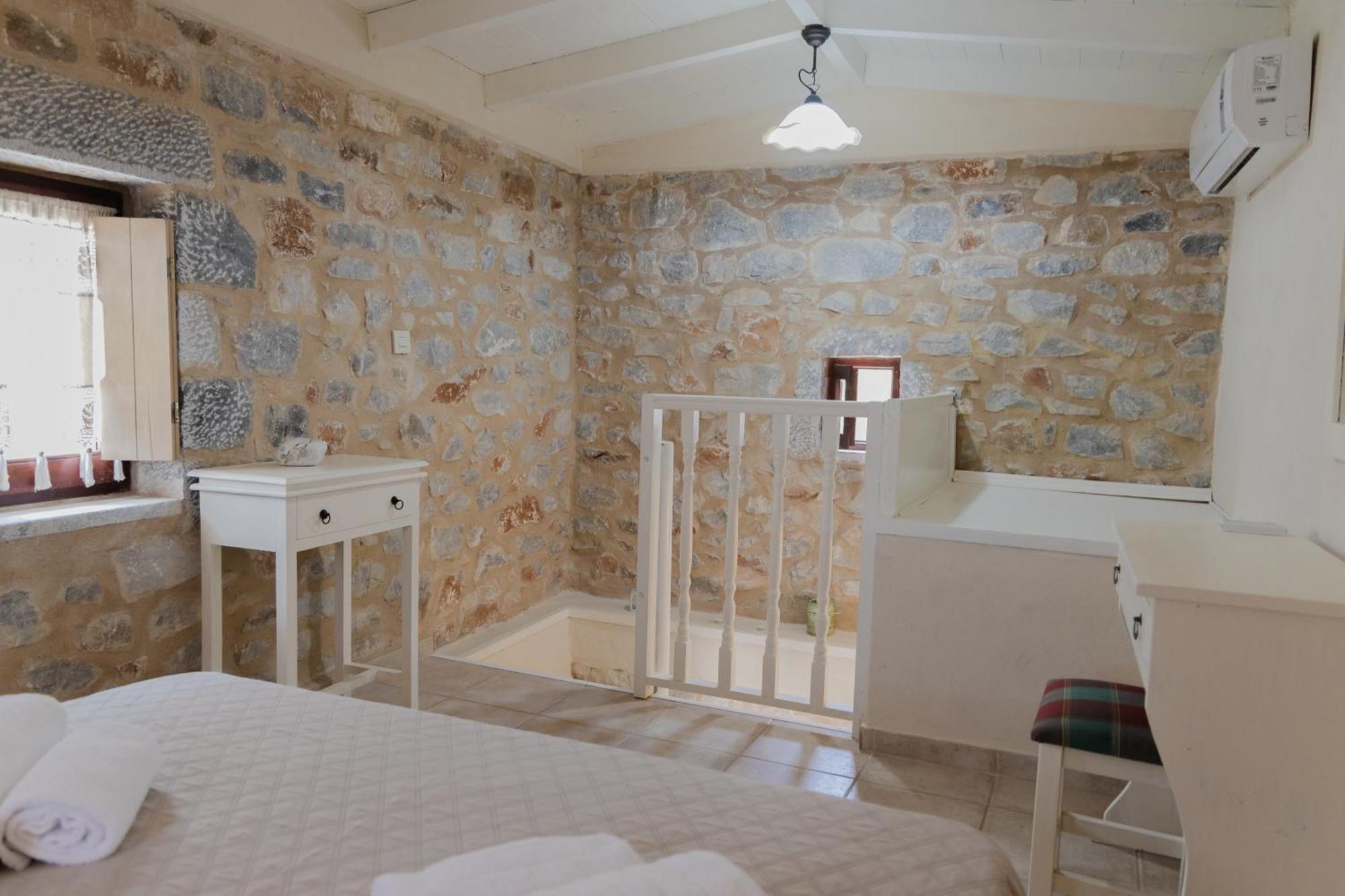 Ampelos Tower Kokkala Phòng bức ảnh